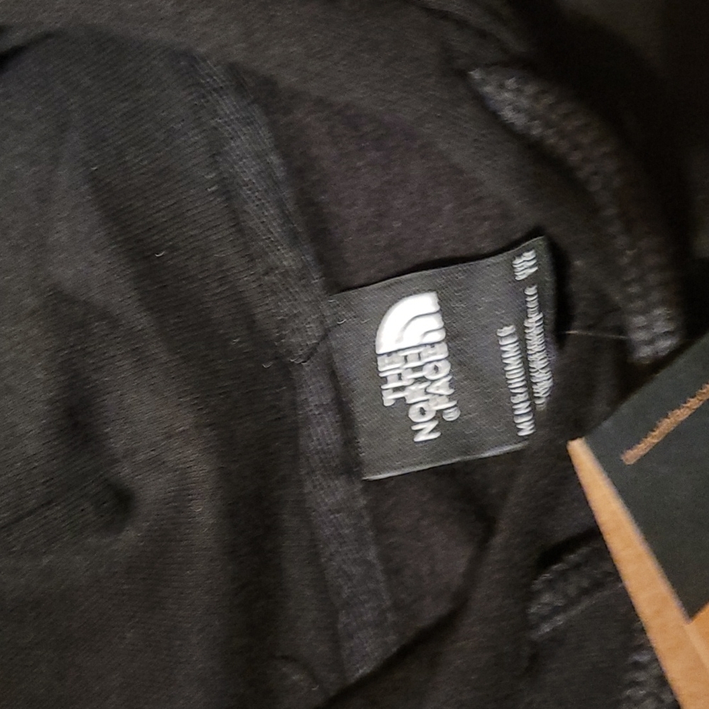 Brand new heavy-duty The North Face hoody size L - Picture 6 of 6